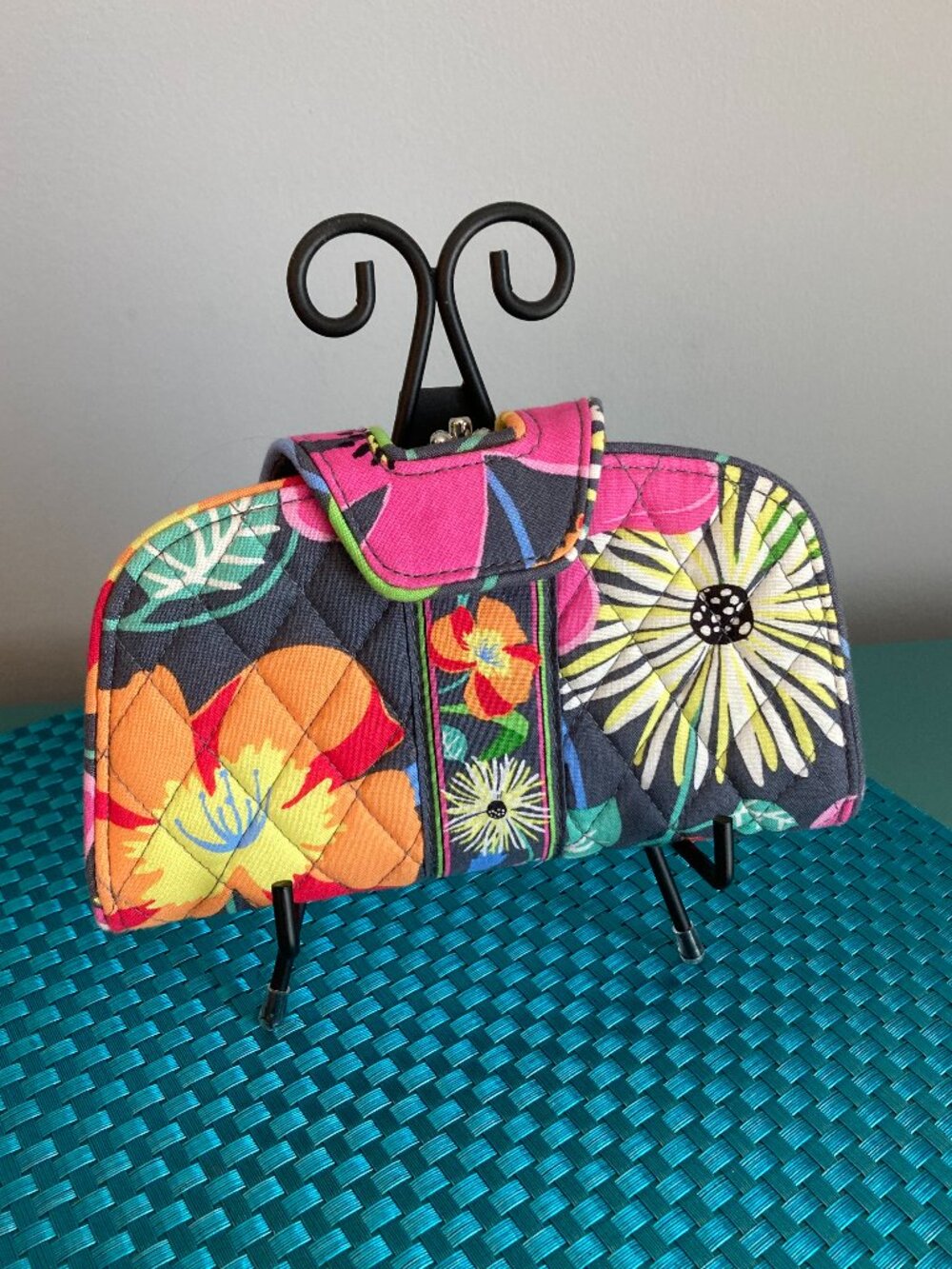 NWOT Vera Bradley Kiss N Snap Wallet Jazzy Blooms